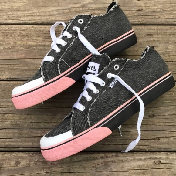 duffs sneakers
